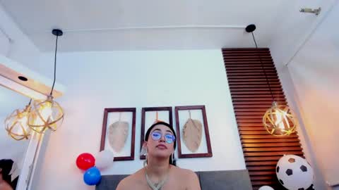 scarleth online show from July 9, 7:33 am