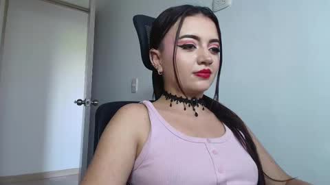 Scarlet online show from March 5, 5:42 pm