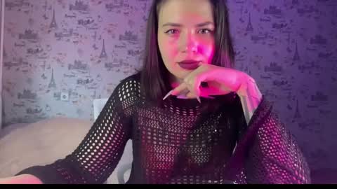 scarletpetal online show from September 22, 10:46 am