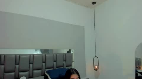 Scarlet online show from May 16, 12:02 am