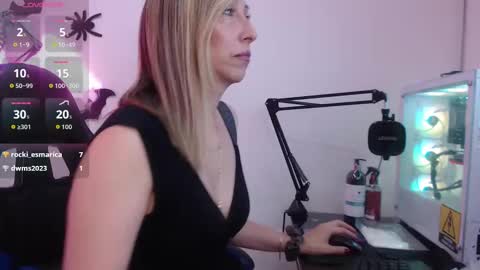 Scarlett online show from November 4, 12:10 pm