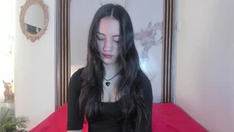 SCARLETT FOX  online show from October 10, 11:15 am