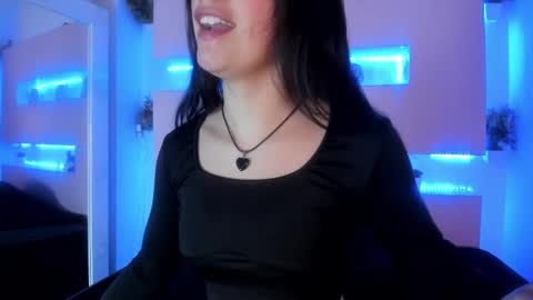 SCARLETT FOX  online show from September 18, 11:20 am