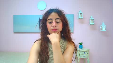 Scarlett online show from June 15, 1:44 pm
