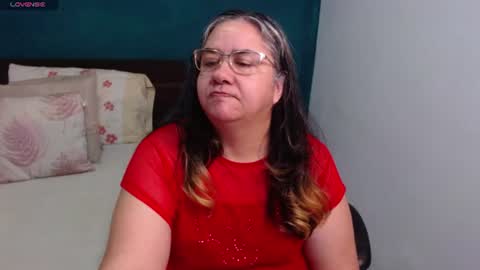 Scarlett  online show from June 14, 10:15 am