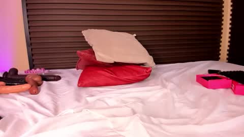 scarlett_enjoy1 online show from January 17, 3:08 pm