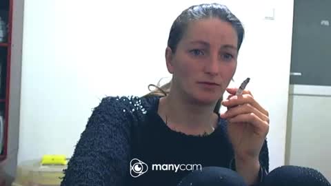 Snapshot of scarlett_queen01 chatting on March 6, 3:13 am scarlett_queen01 online show from March 6, 3:13 am