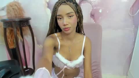 Snapshot of scarlett_star01 chatting on October 4, 9:19 pm scarlett_star01 online show from October 4, 9:19 pm