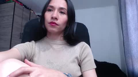 Scarlett Von Rose online show from March 4, 7:09 pm