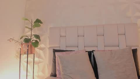     online show from February 14, 1:13 pm