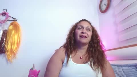 scarlettbooty online show from February 18, 4:22 am