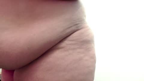 scarlettbooty online show from July 1, 1:43 pm