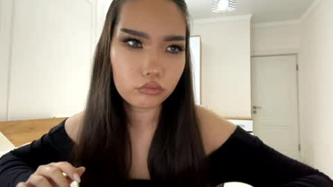 Selin online show from April 8, 1:35 pm