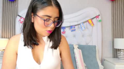 Scarlett Petrova online show from July 2, 11:38 am