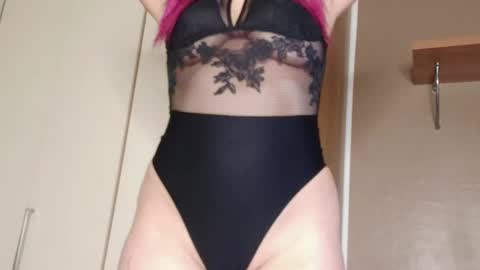 Cristal online show from January 8, 9:19 pm