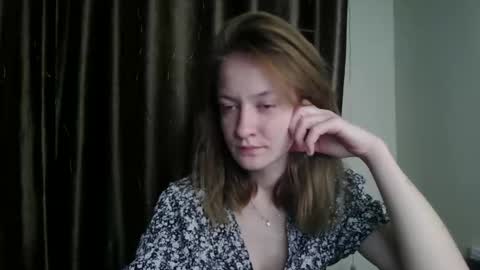 Elsa online show from April 28, 4:22 pm