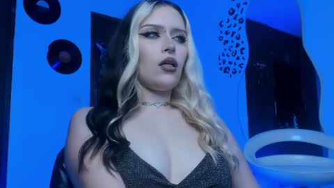 Goddess online show from July 30, 5:08 am
