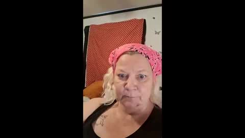 sdrachels53 online show from April 12, 1:36 pm