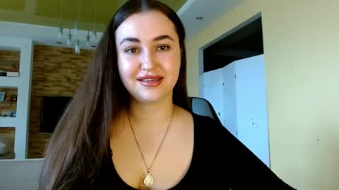 Elizabeth  online show from May 1, 8:17 am