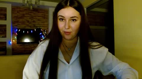 Elizabeth  online show from December 15, 1:38 pm