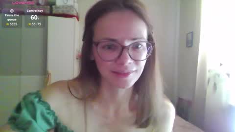 SEA Dream online show from March 11, 5:44 am