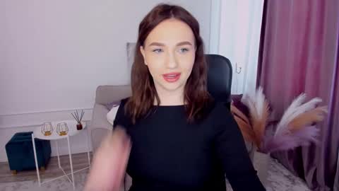 Kate online show from March 12, 7:46 am