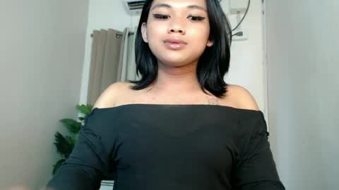 Deluxe online show from June 20, 7:23 am