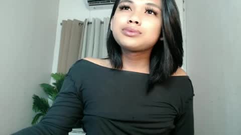 Deluxe online show from June 26, 5:52 am