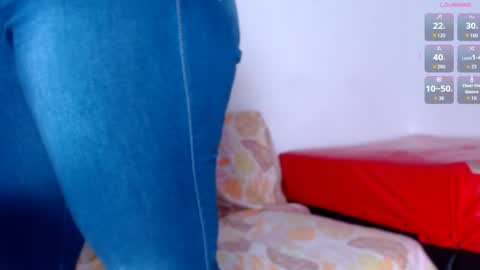 Estefany online show from May 26, 12:37 pm