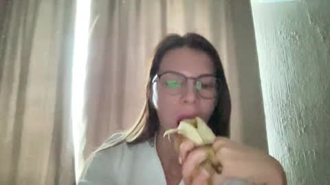 selamiyaa online show from April 1, 9:32 am