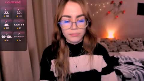 selectrra online show from January 10, 7:40 pm