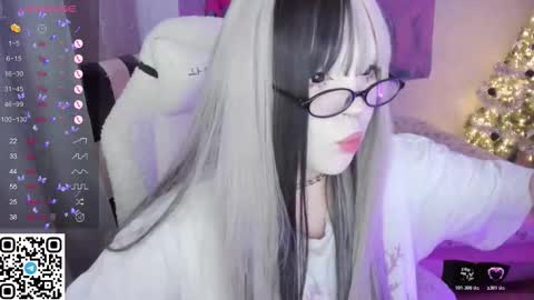 Selena  online show from January 14, 6:40 am