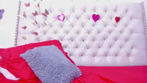 selena_beautyy online show from February 19, 7:35 pm