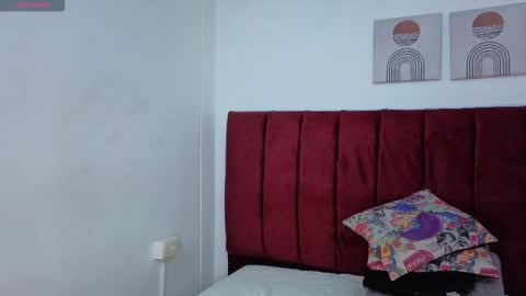 Selena online show from January 11, 1:27 pm