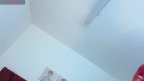 Snapshot of selena_castillo chatting on September 29, 12:32 pm Selena online show from September 29, 12:32 pm