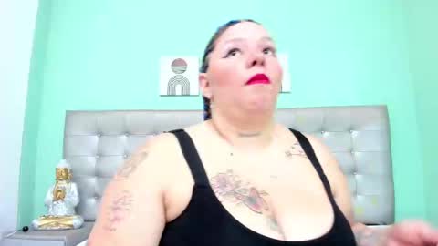 Snapshot of selena_castillo chatting on March 8, 4:52 am Selena online show from March 8, 4:52 am