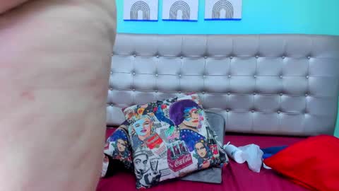 Snapshot of selena_castillo chatting on March 11, 1:26 am Selena online show from March 11, 1:26 am