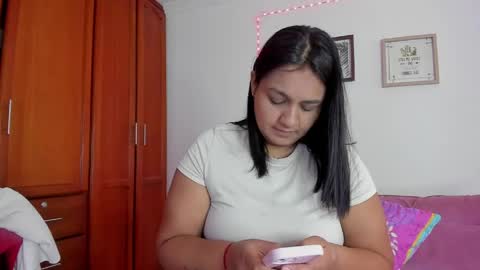 Karen online show from April 22, 1:41 pm