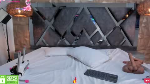 selene__lopez_ online show from July 8, 11:07 pm