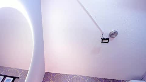 Snapshot of selene_tylor_ chatting on February 15, 8:45 pm Selene online show from February 15, 8:45 pm