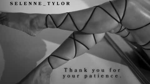 Selene online show from August 6, 7:43 pm