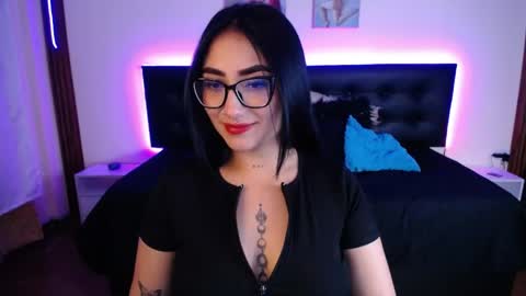 Selene online show from June 9, 10:20 pm