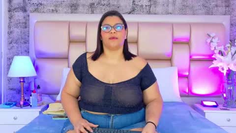 Selenna Cooper online show from August 1, 12:18 pm