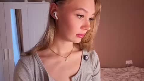 Selina online show from August 5, 2:29 am