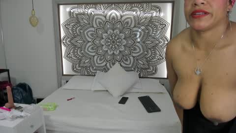 Selket online show from January 15, 11:00 am