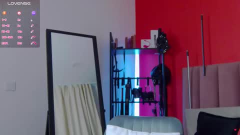 Nicole online show from September 19, 2:21 am