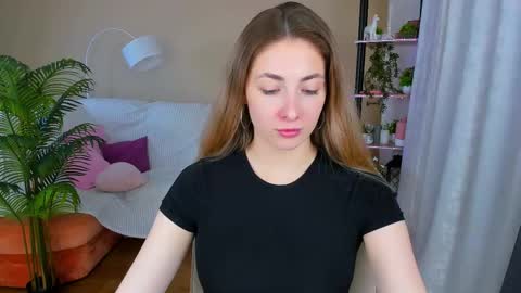 sensitiveheartt online show from October 7, 8:02 pm