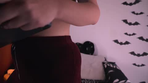 Snapshot of sensual_jassmine chatting on October 15, 5:04 pm Jasmine online show from October 15, 5:04 pm