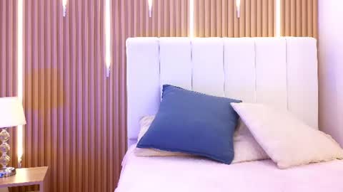 Sensual Kim77 online show from August 3, 12:33 pm
