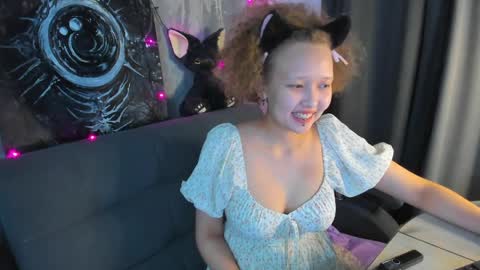senya_sol online show from March 31, 10:32 pm